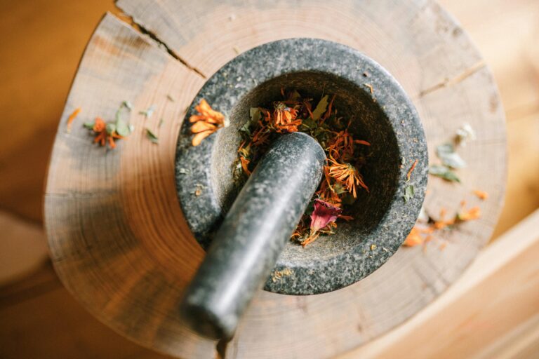 Healing in a Cup: Organic Teas That Can Support Your Journey to Recovery ☕️🌿